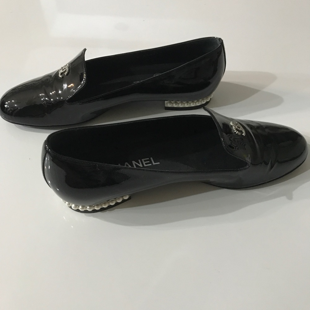 Chanel Loafers - Picture 3 of 8